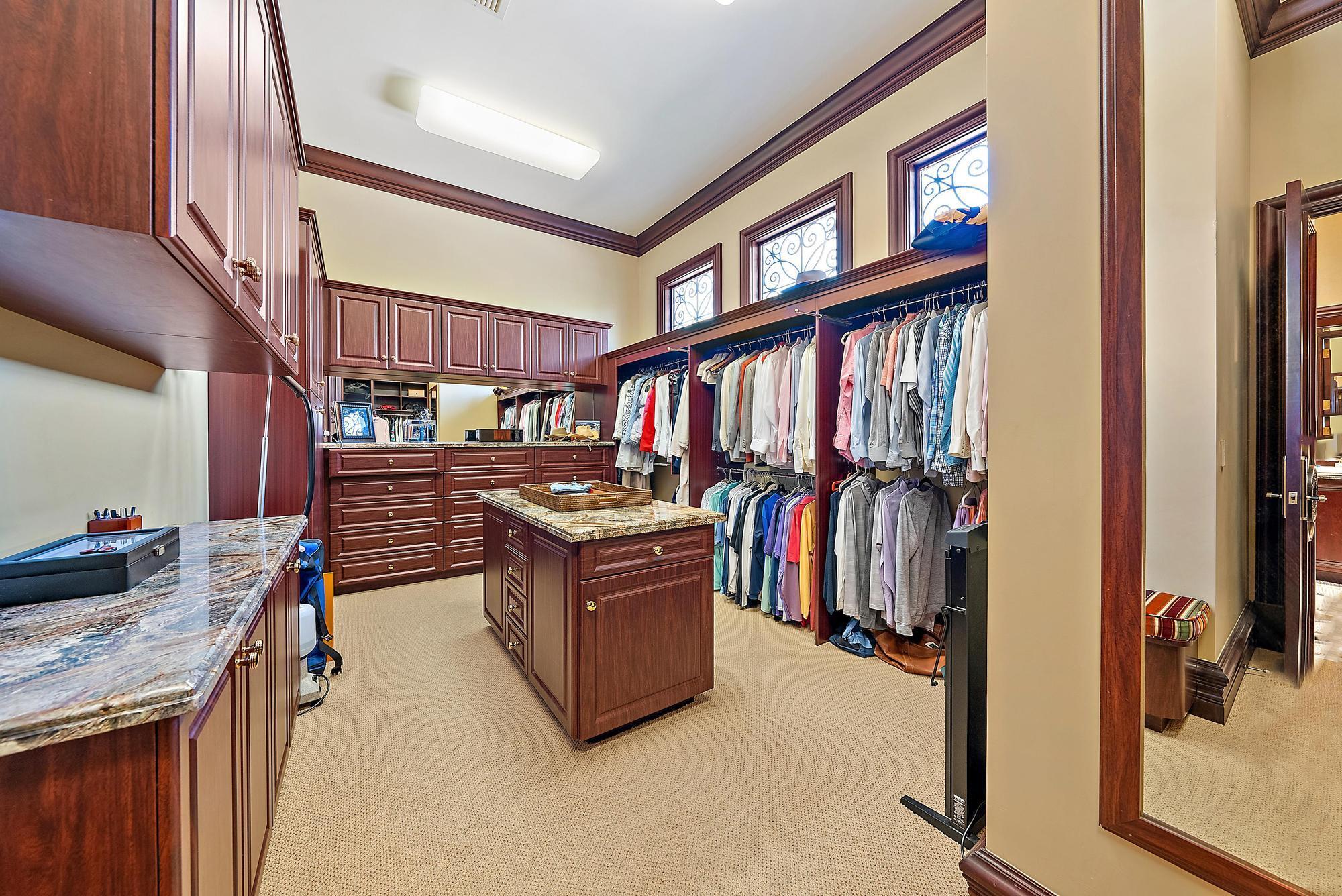 2330 Seven Oaks Ln Palm Beach Gardens, FL 33410 2330 Seven Oaks Ln Palm Beach Gardens, FL 33410