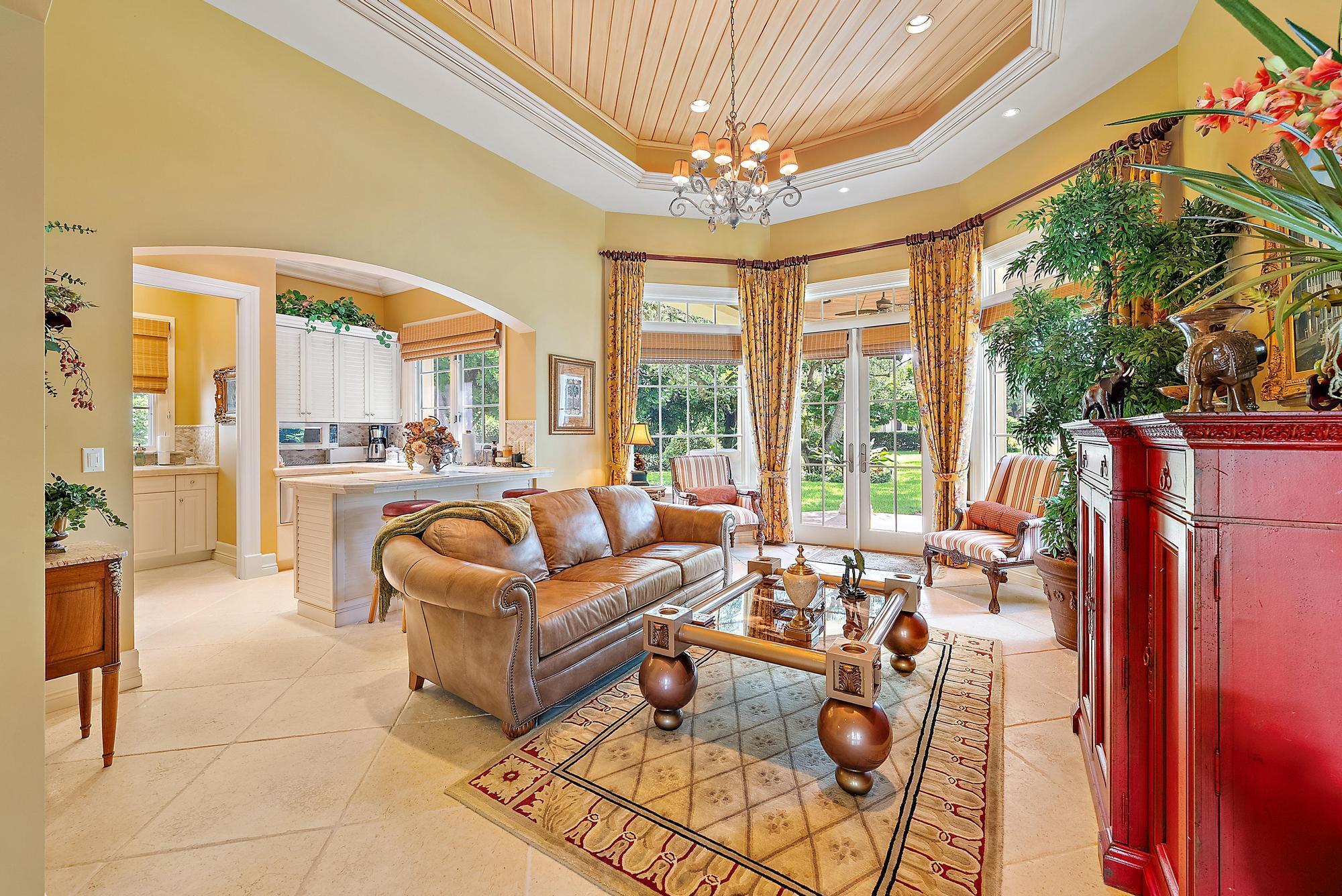 2330 Seven Oaks Ln Palm Beach Gardens, FL 33410 2330 Seven Oaks Ln Palm Beach Gardens, FL 33410