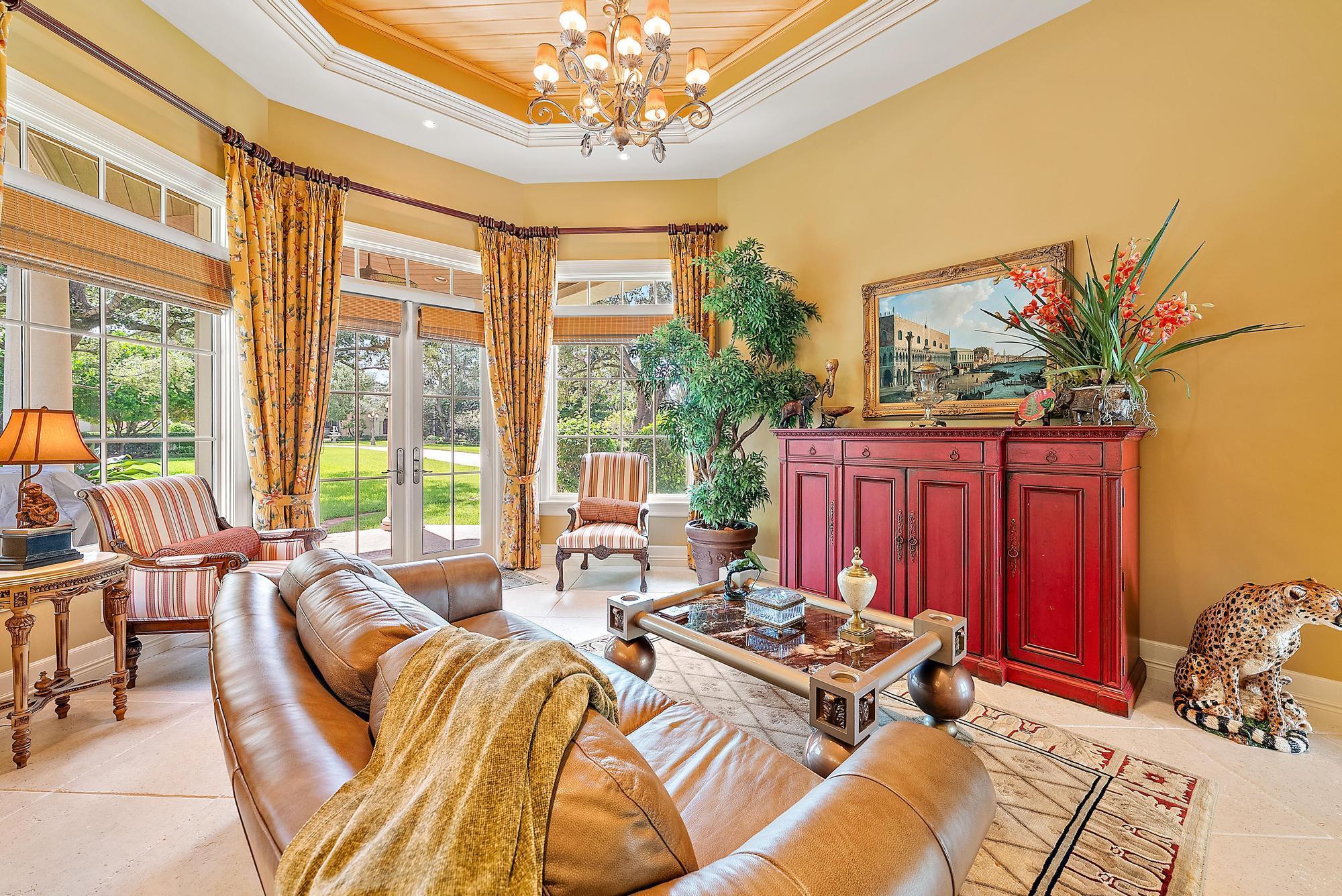 2330 Seven Oaks Ln Palm Beach Gardens, FL 33410 2330 Seven Oaks Ln Palm Beach Gardens, FL 33410