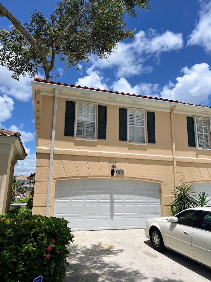 2069 Tarpon Lk Way