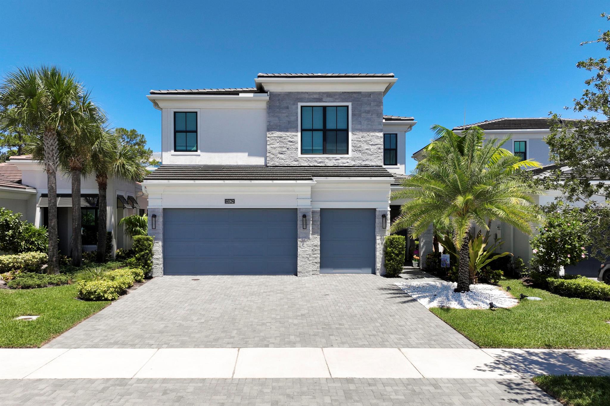 13162 Artisan Cir
