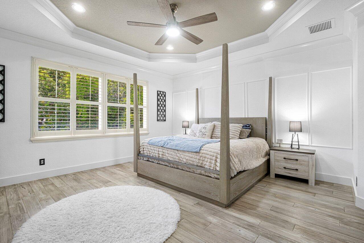 12323 Aviles Cir Palm Beach Gardens, FL 33418