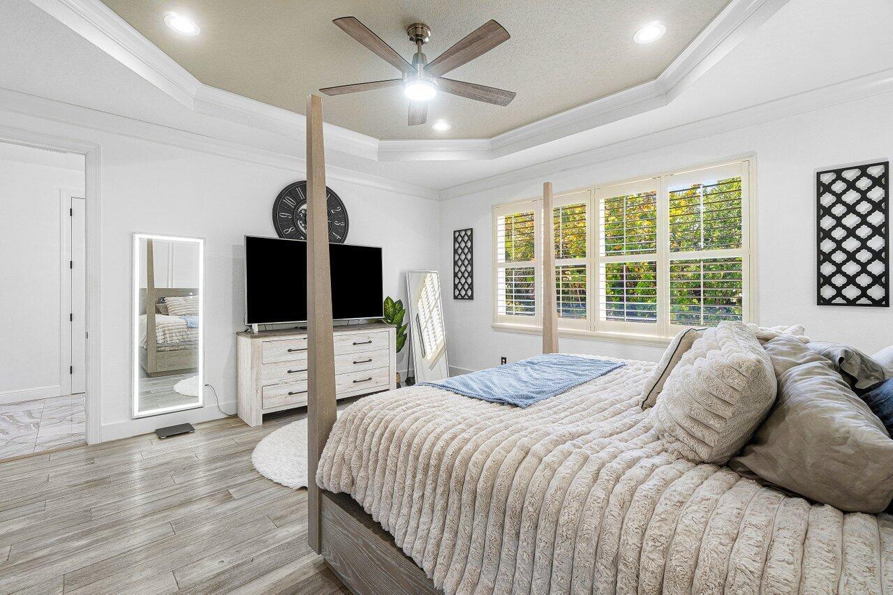 12323 Aviles Cir Palm Beach Gardens, FL 33418