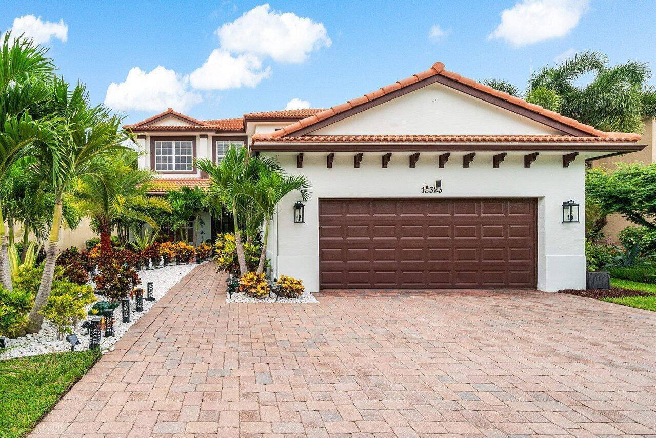 12323 Aviles Cir Palm Beach Gardens, FL 33418
