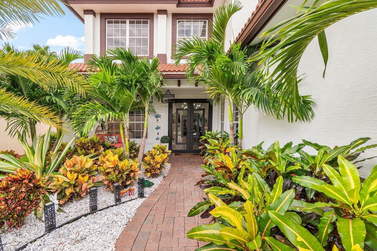 12323 Aviles Cir Palm Beach Gardens, FL 33418