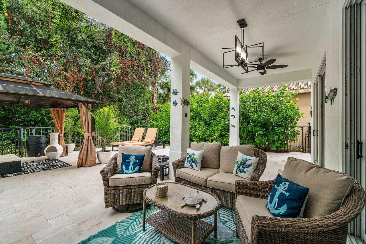 12323 Aviles Cir Palm Beach Gardens, FL 33418