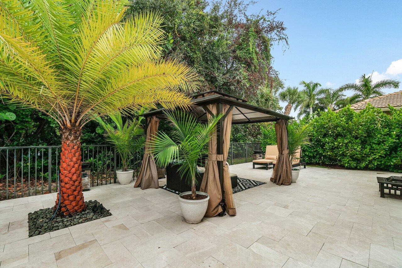 12323 Aviles Cir Palm Beach Gardens, FL 33418