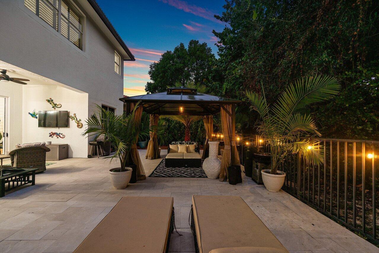 12323 Aviles Cir Palm Beach Gardens, FL 33418