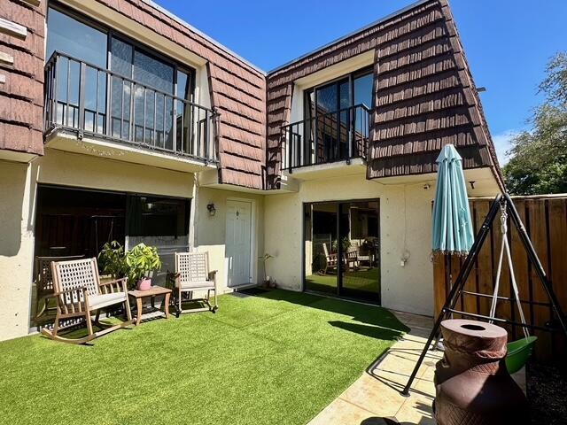 819 8th Ln