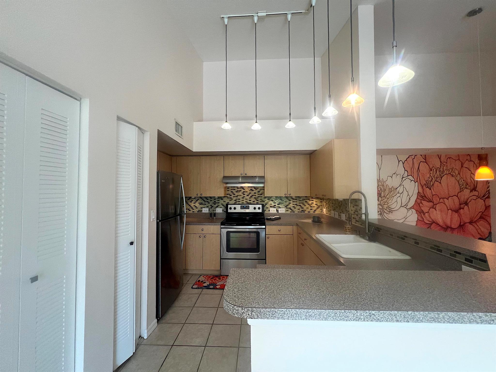 917 Villa Cir #917