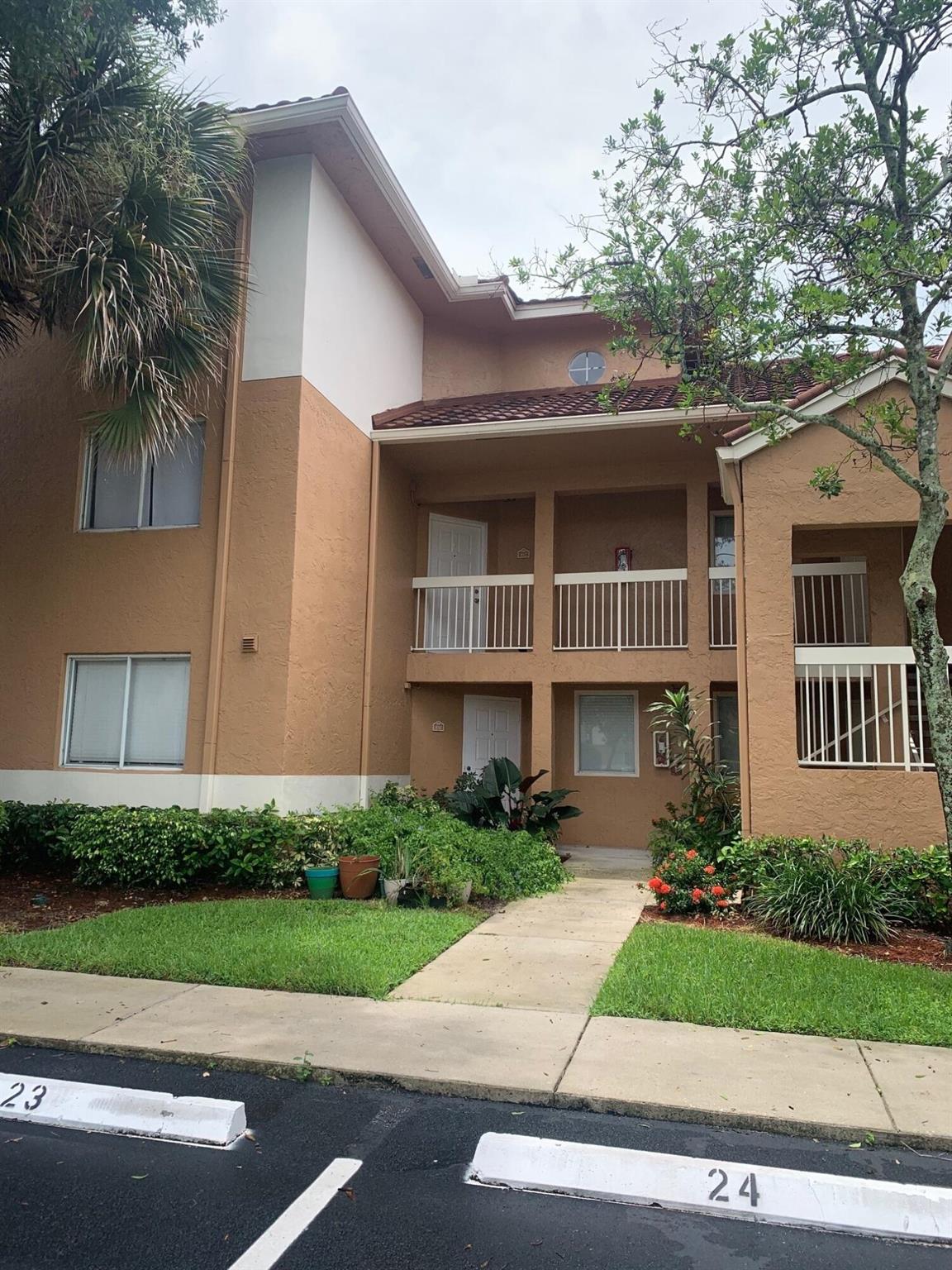 832 NW 92nd Ave