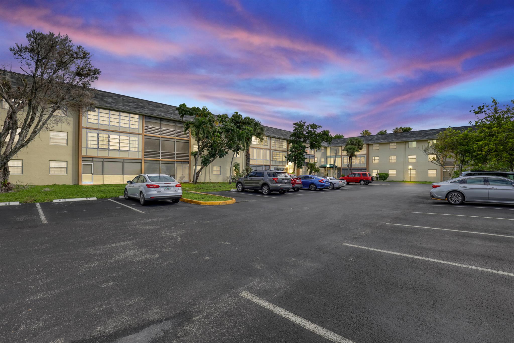 5190 E Sabal Palm Blvd #216