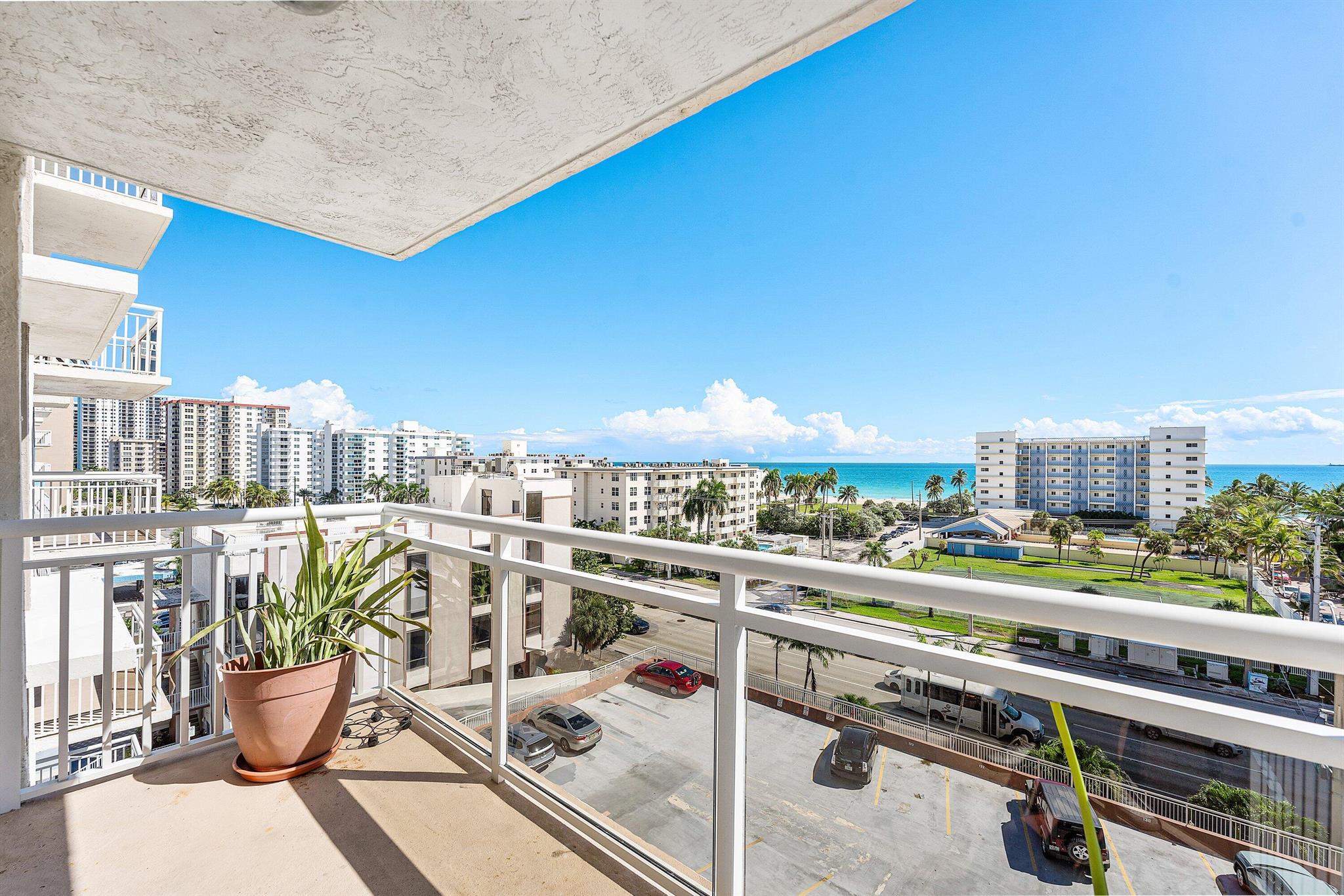 1600 S Ocean Dr #7h