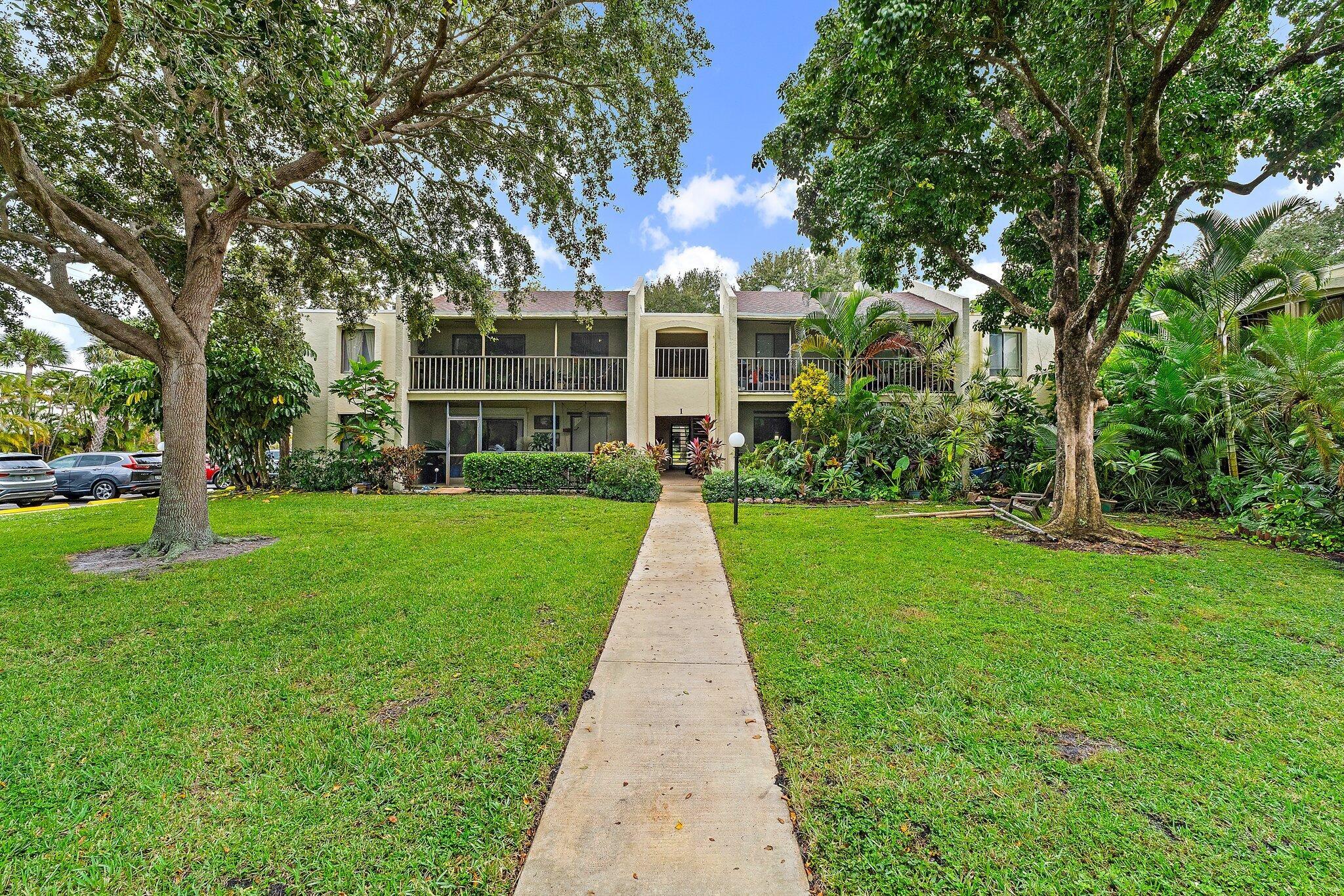 150 Pineview Rd #I4
