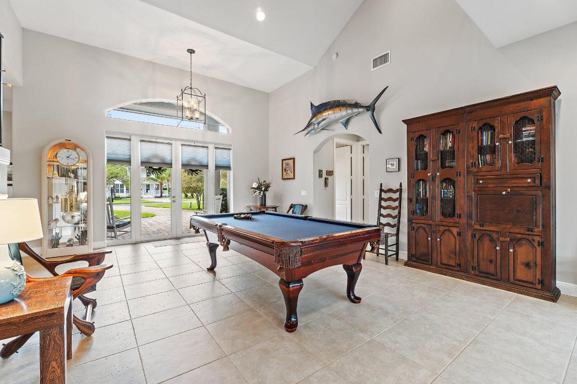 18647 SE Lakeside Jupiter, FL 33469