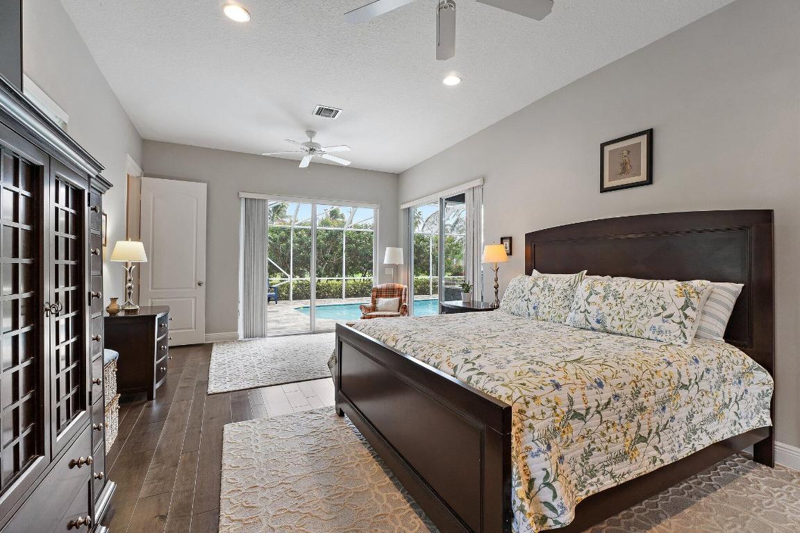 18647 SE Lakeside Jupiter, FL 33469