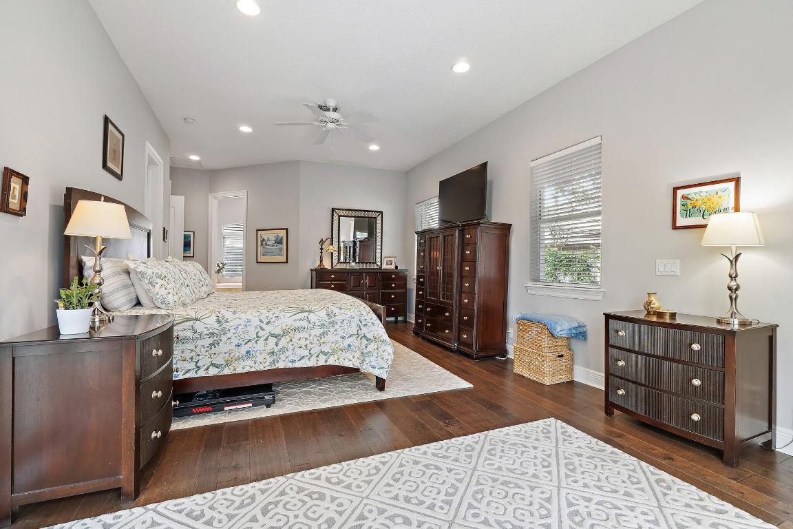 18647 SE Lakeside Jupiter, FL 33469