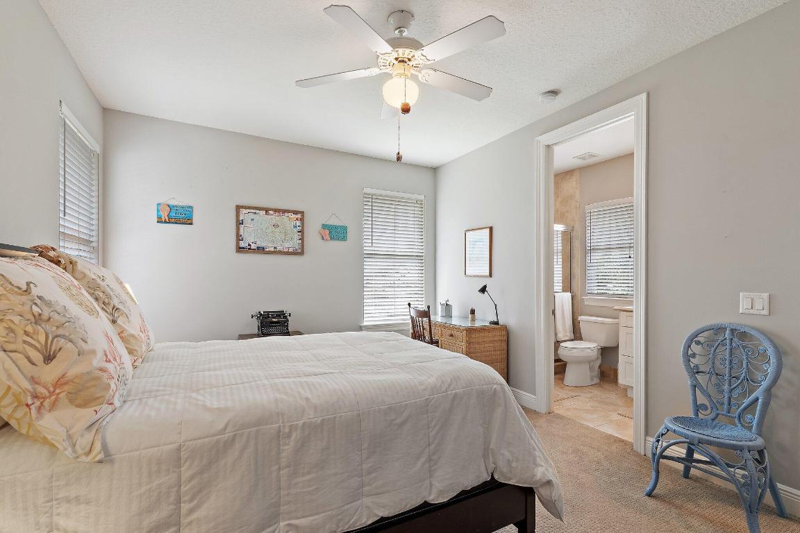 18647 SE Lakeside Jupiter, FL 33469