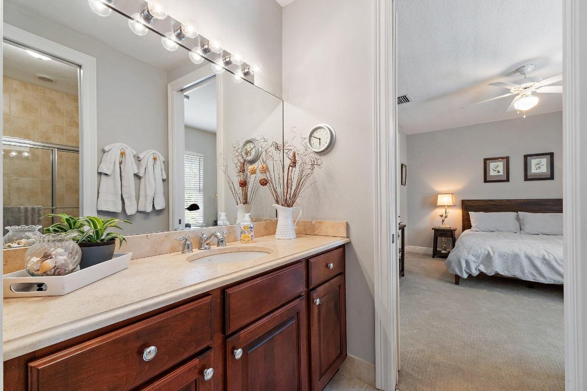 18647 SE Lakeside Jupiter, FL 33469