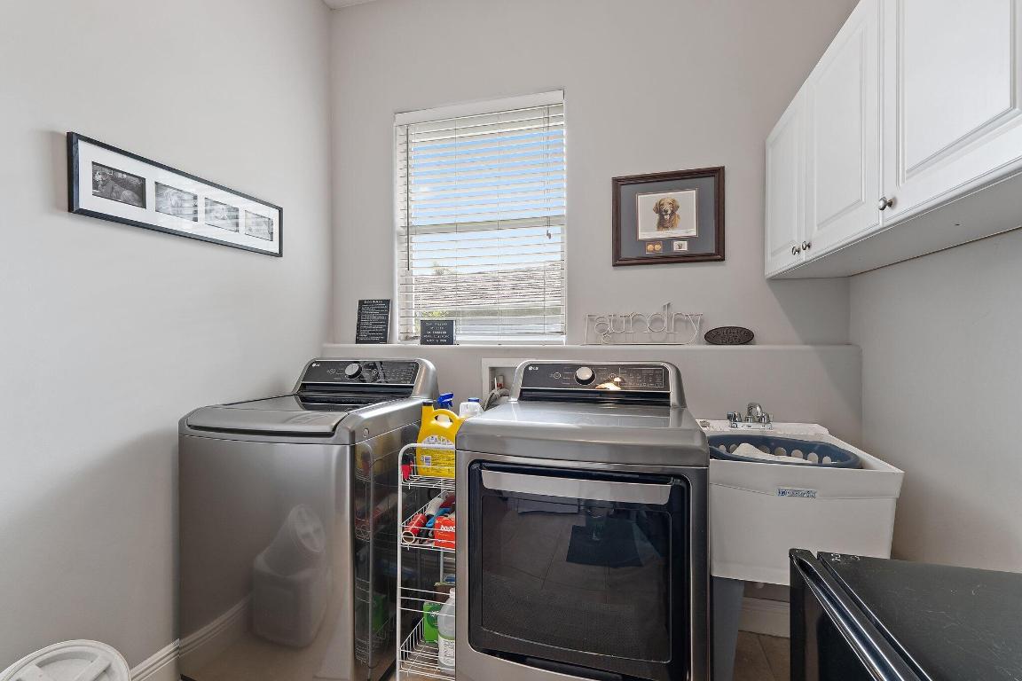 18647 SE Lakeside Jupiter, FL 33469