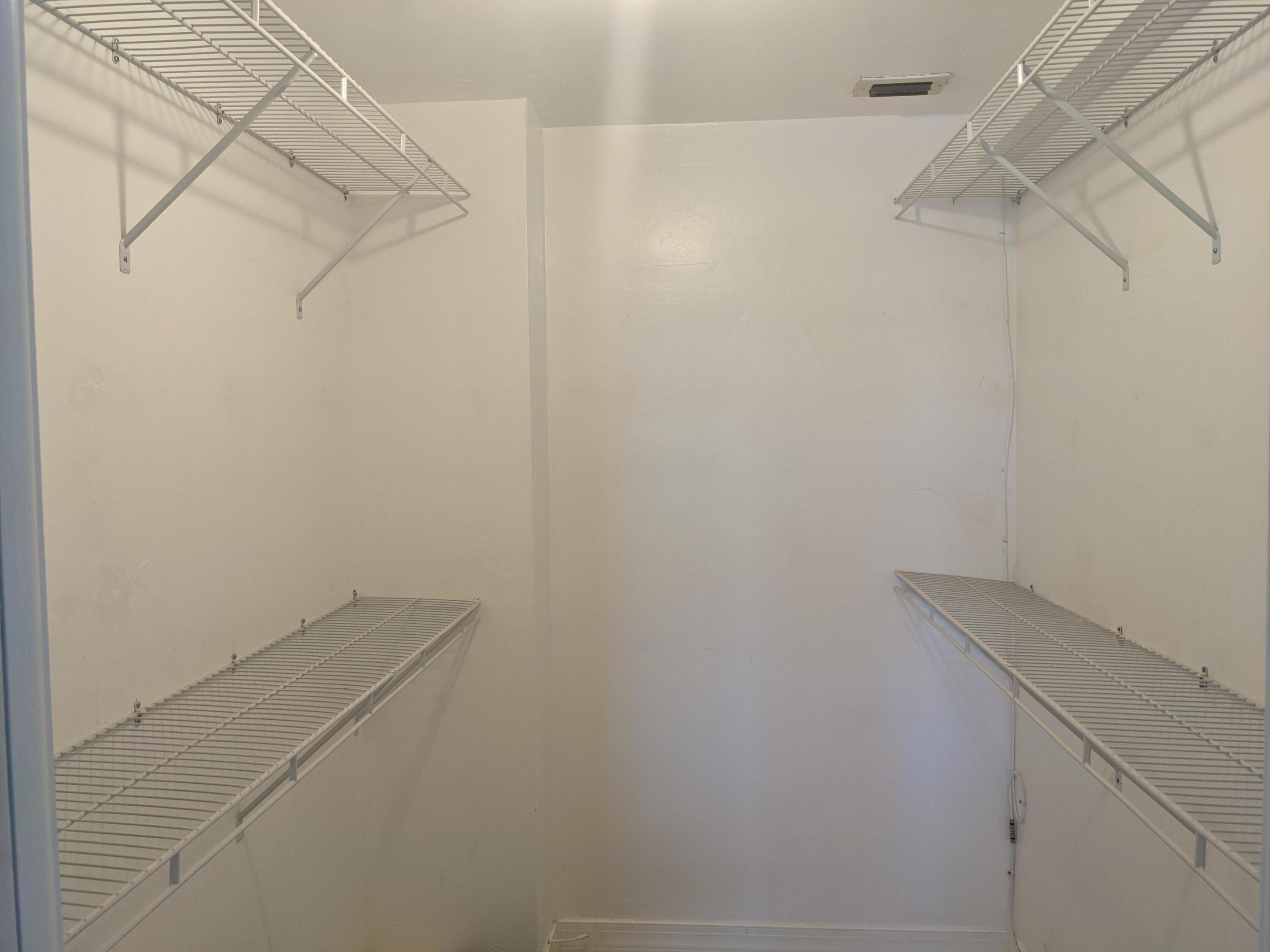 2772 NE 30th #6c Lighthouse Point, FL 33064