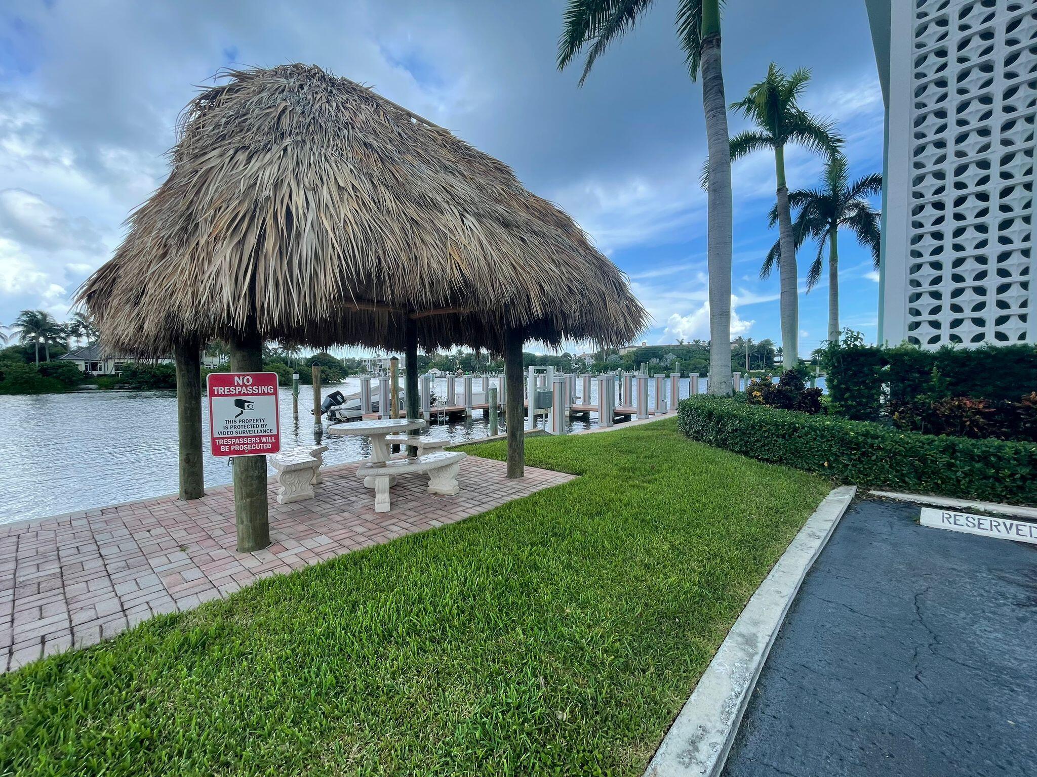 2772 NE 30th Ave #6c Lighthouse Point, FL 33064