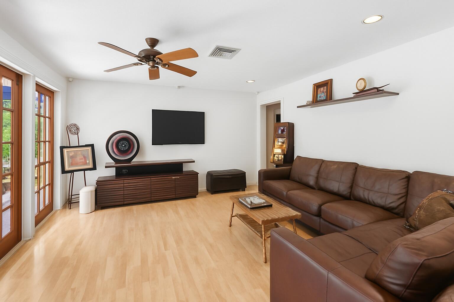 708 NW 6th Dr Boca Raton, FL 33486