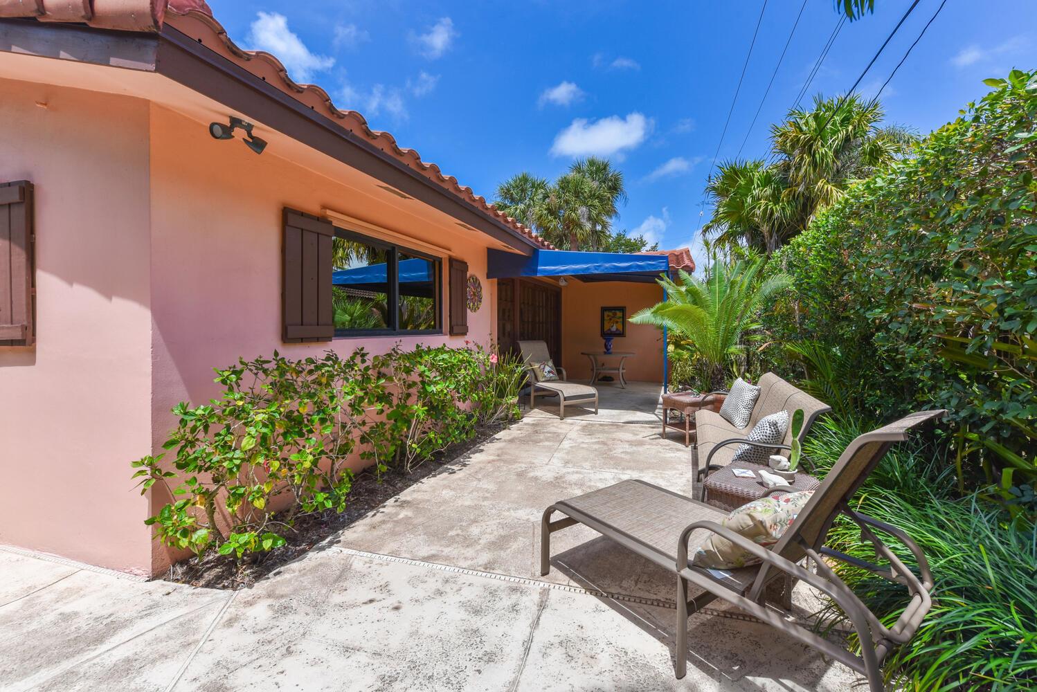 708 NW 6th Dr Boca Raton, FL 33486