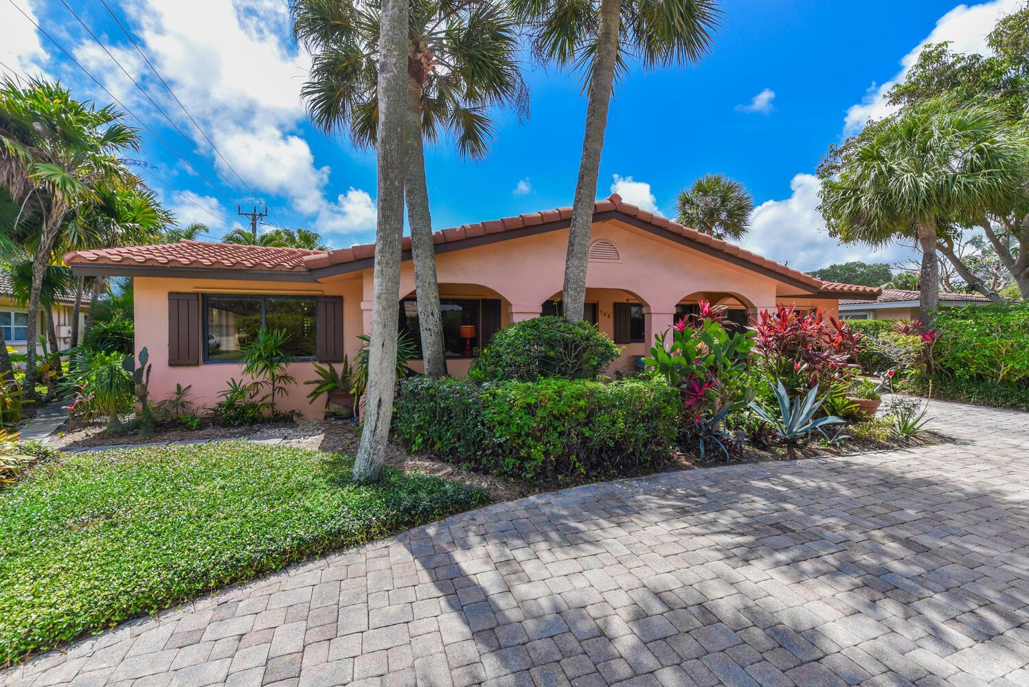 708 NW 6th Dr Boca Raton, FL 33486