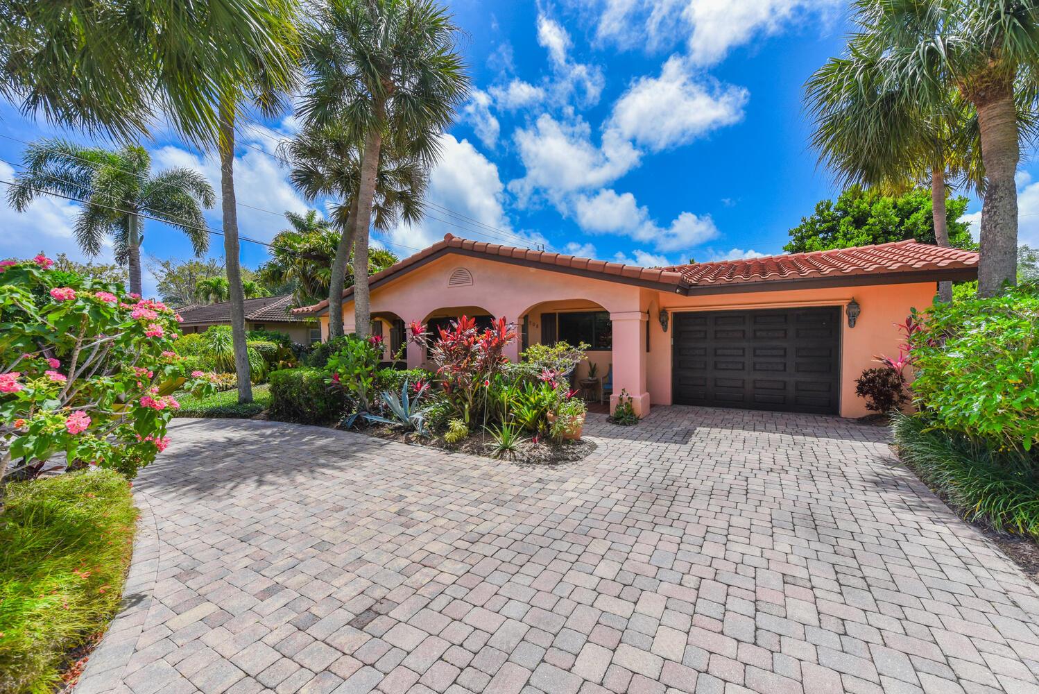 708 NW 6th Dr Boca Raton, FL 33486