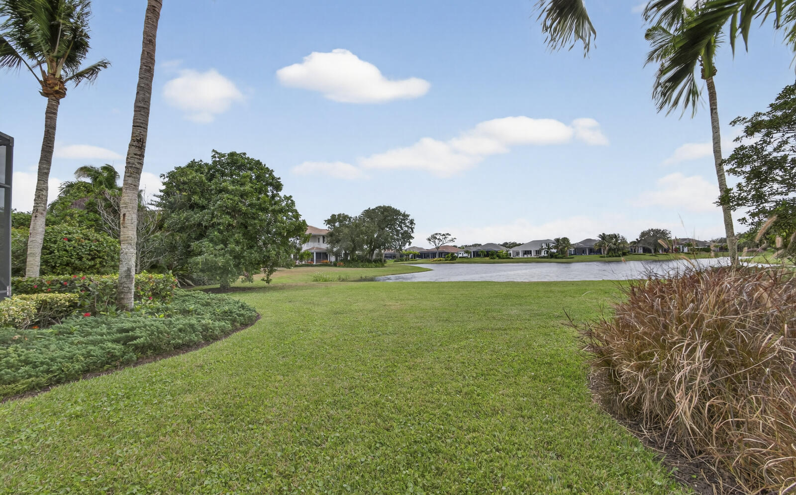 1301 Cape Pointe Vero Beach, FL 32963