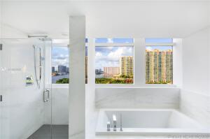image 400 Sunny Isles25