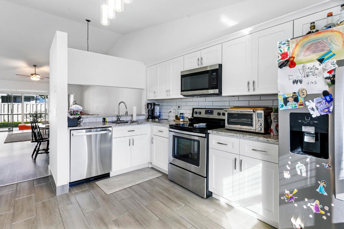 140 Moccasin Jupiter, FL 33458