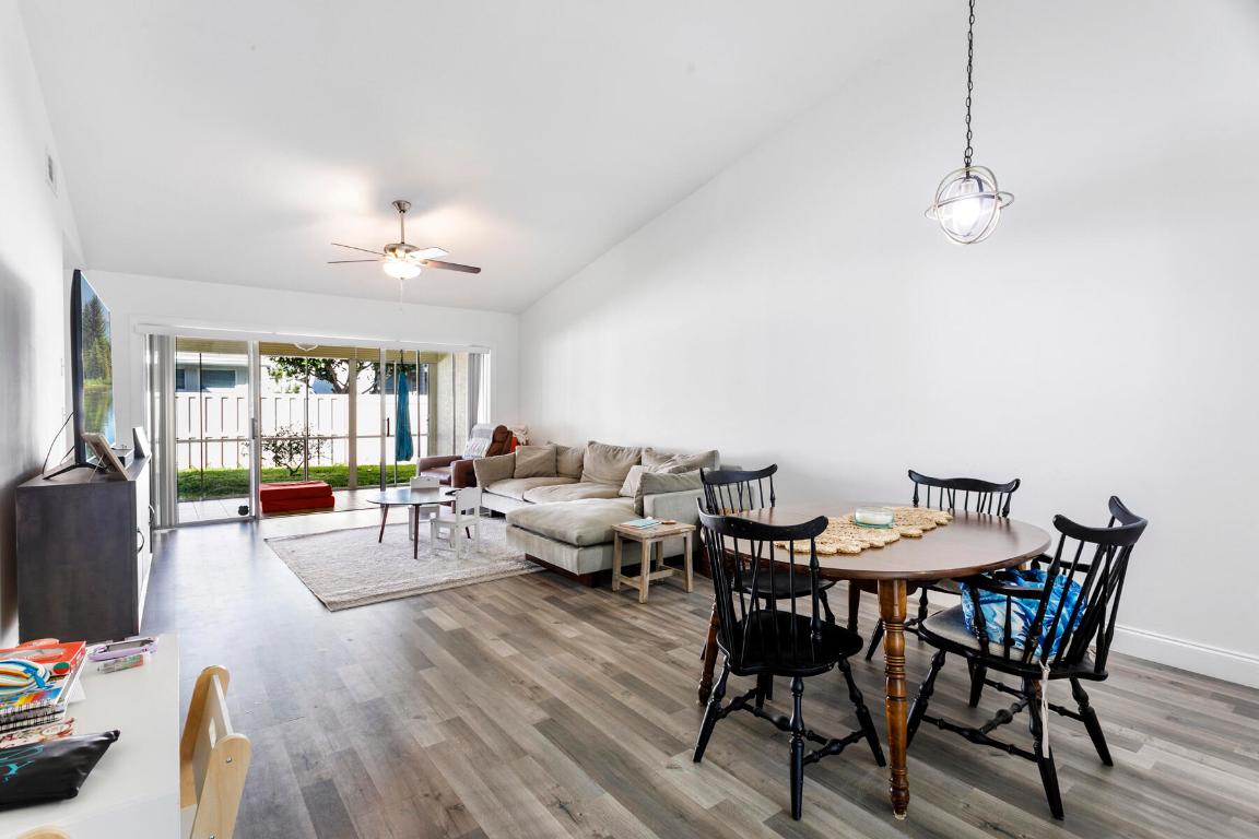 140 Moccasin Jupiter, FL 33458