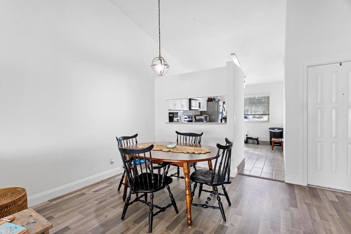 140 Moccasin Jupiter, FL 33458