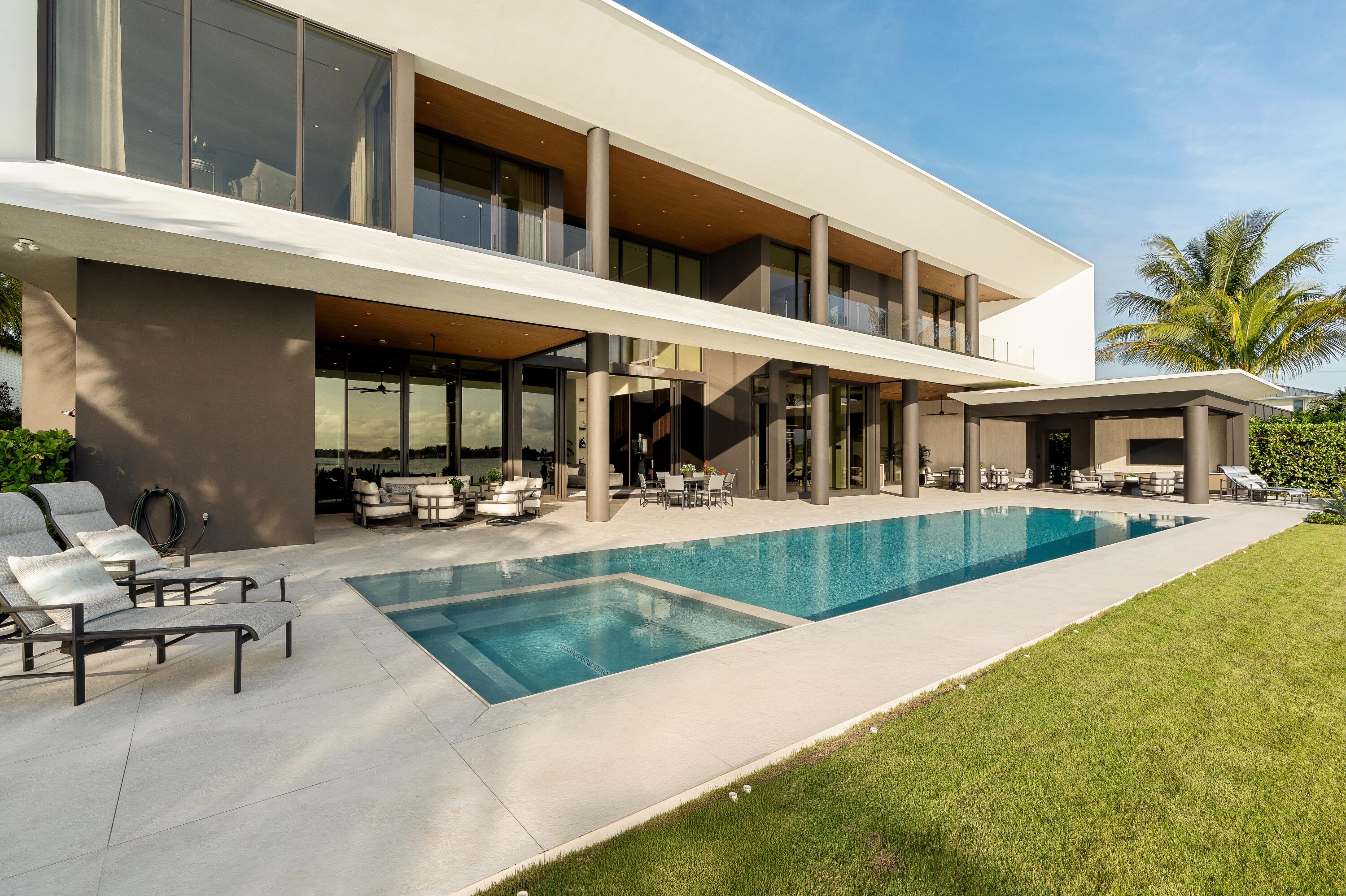 5211 Pennock Pt Jupiter, FL 33458