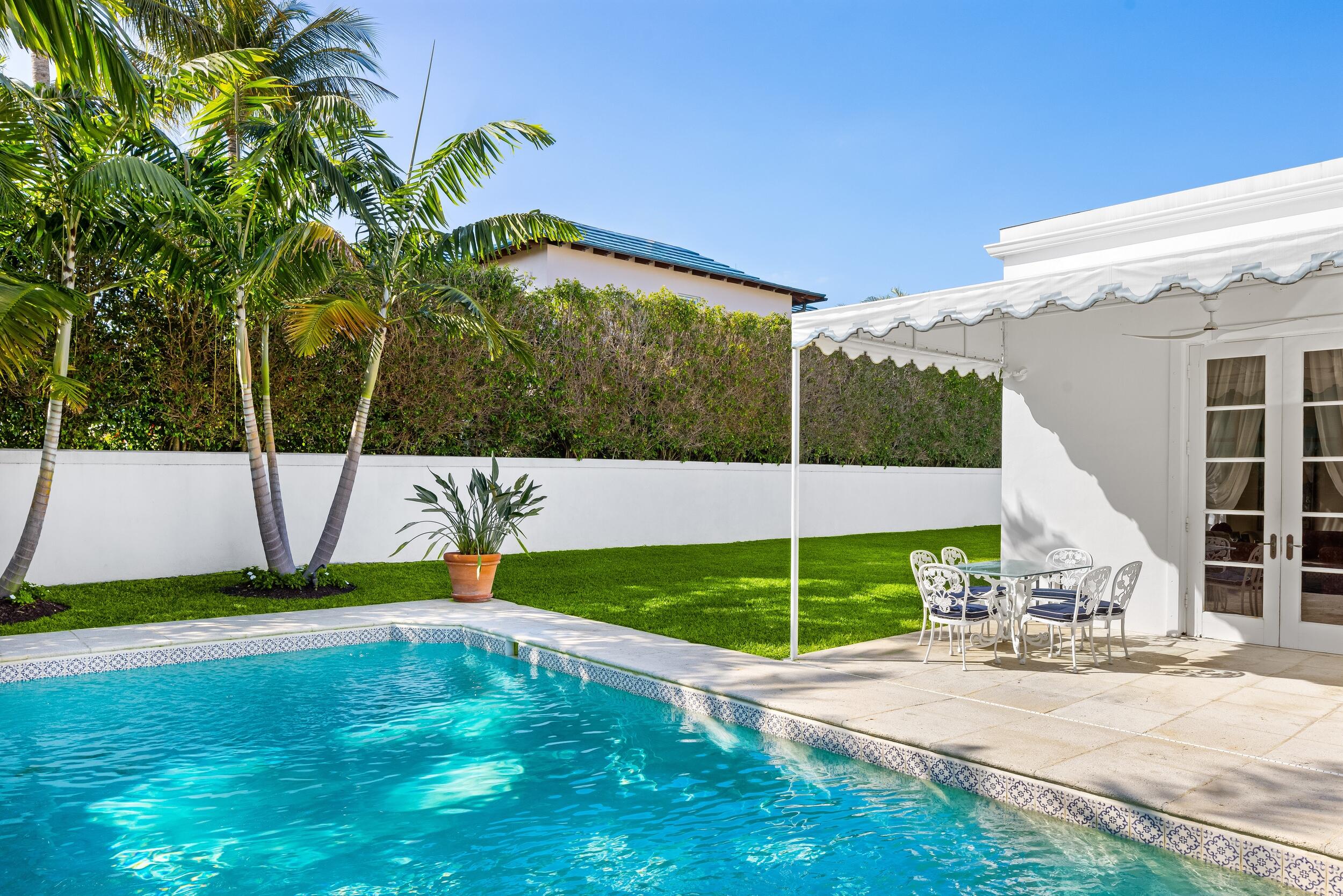 624 N Lake Palm Beach, FL 33480