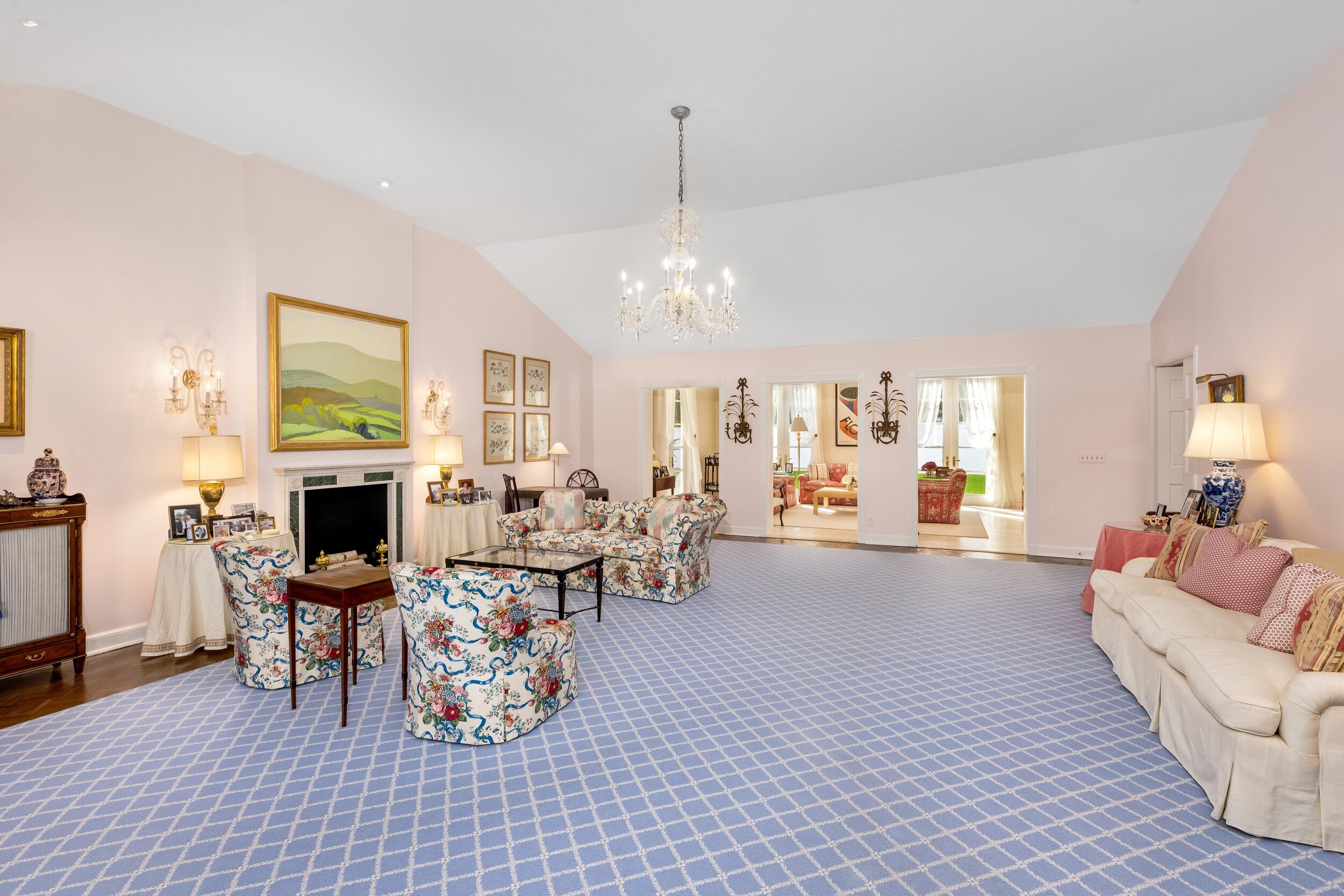 624 N Lake Palm Beach, FL 33480