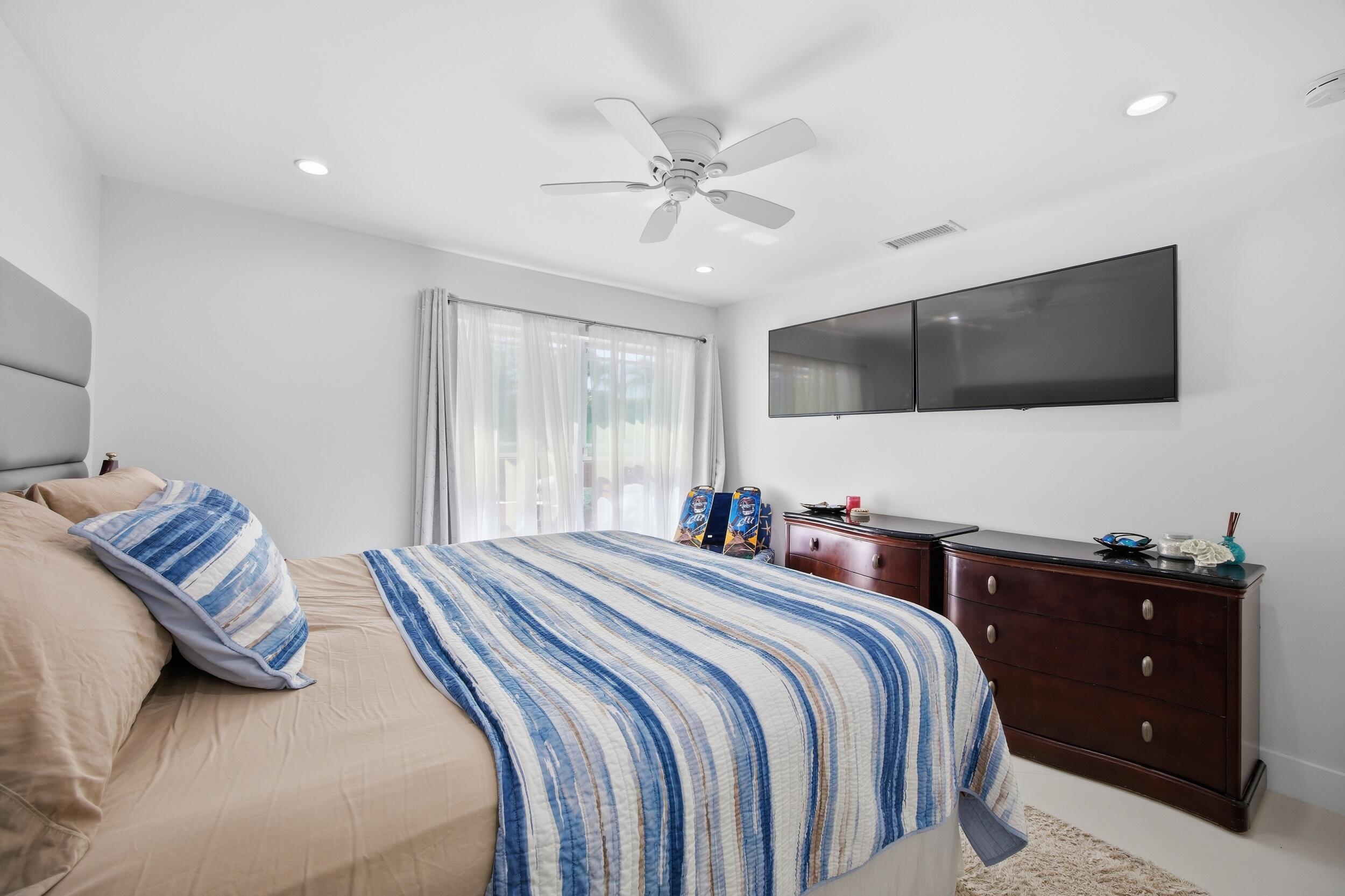 155 Deerfield Jupiter, FL 33458