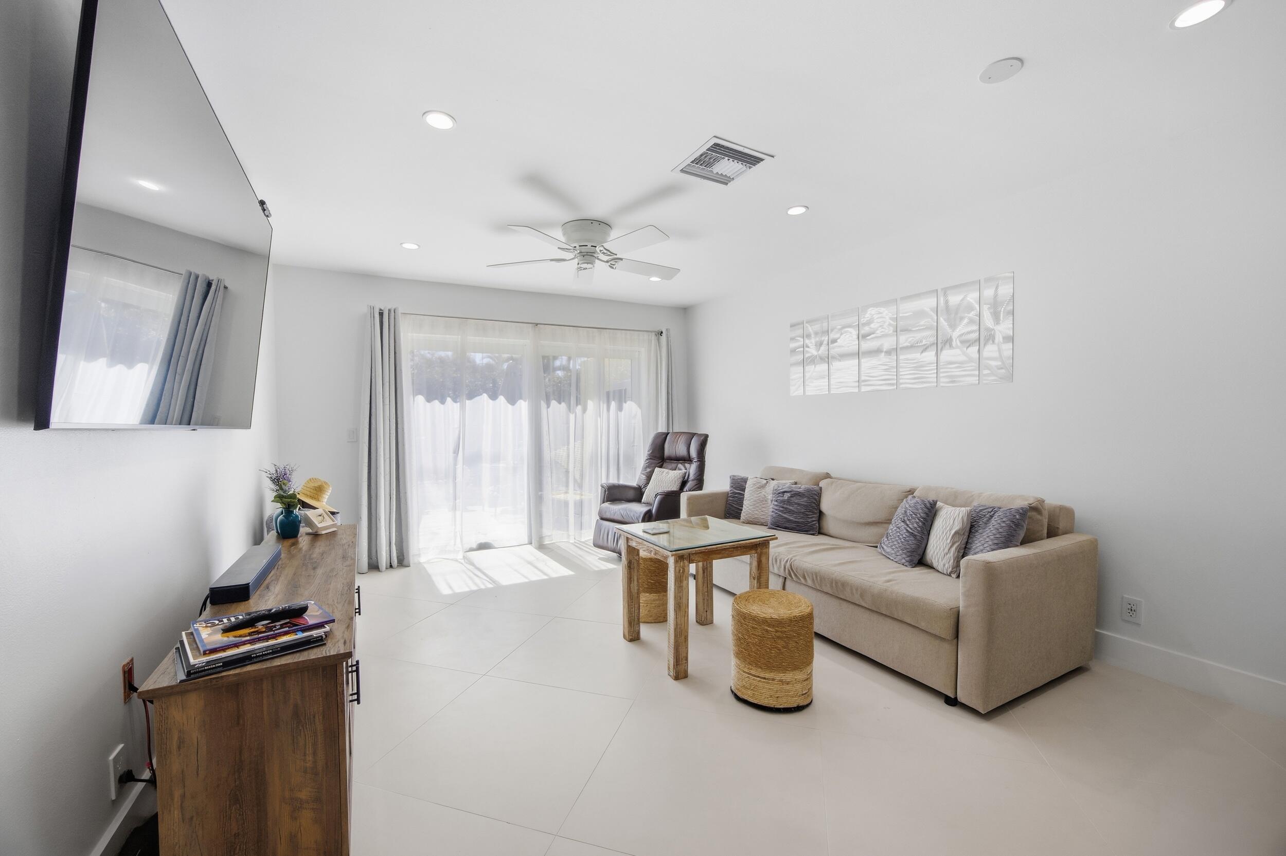 155 Deerfield Jupiter, FL 33458