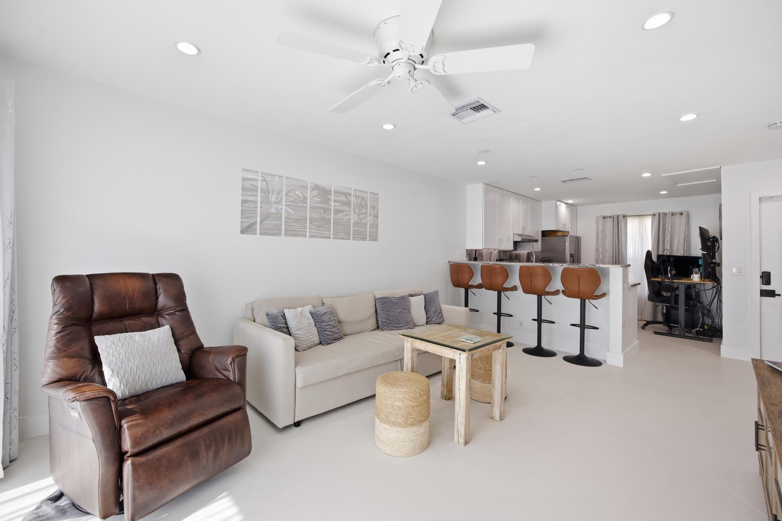 155 Deerfield Jupiter, FL 33458