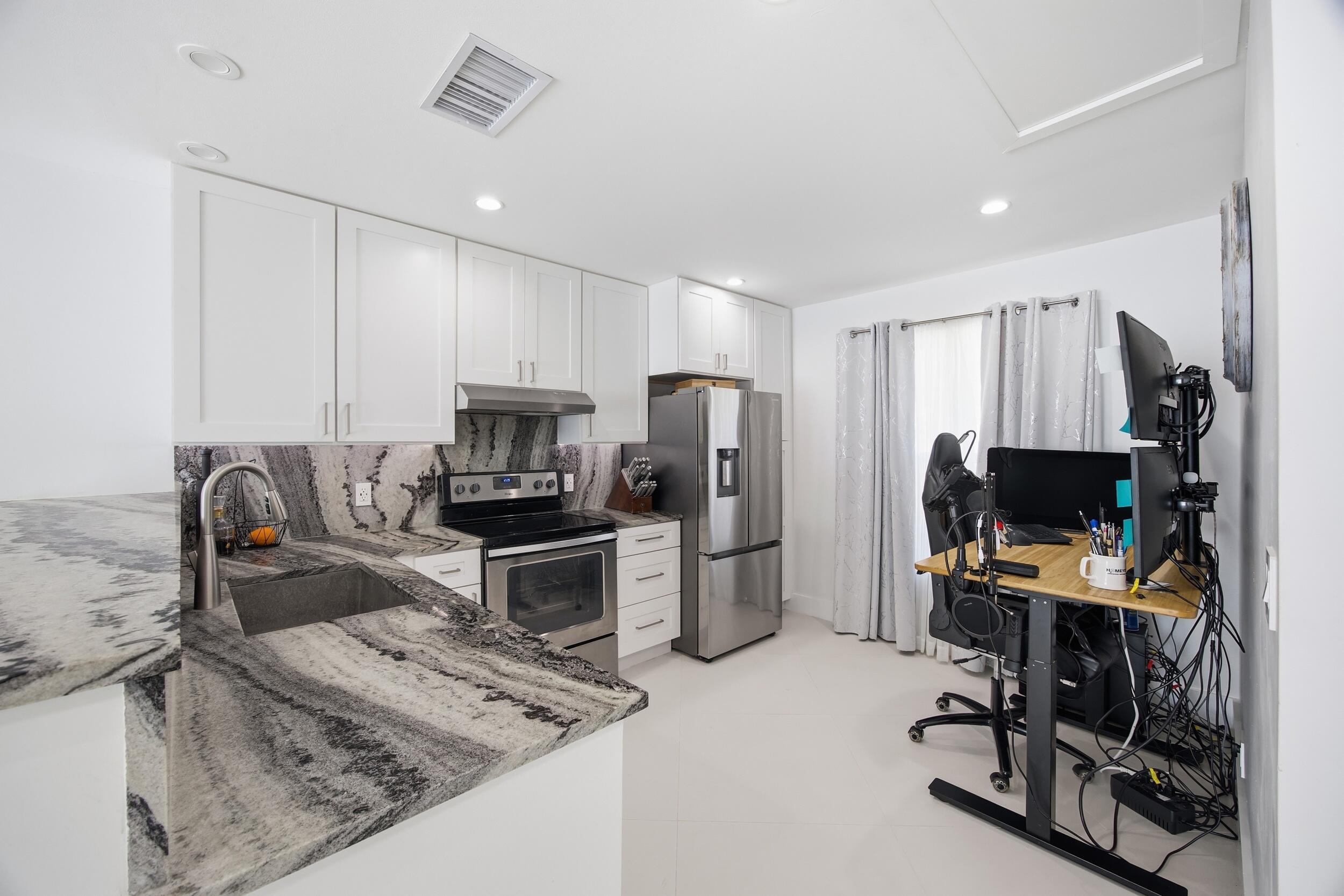 155 Deerfield Jupiter, FL 33458