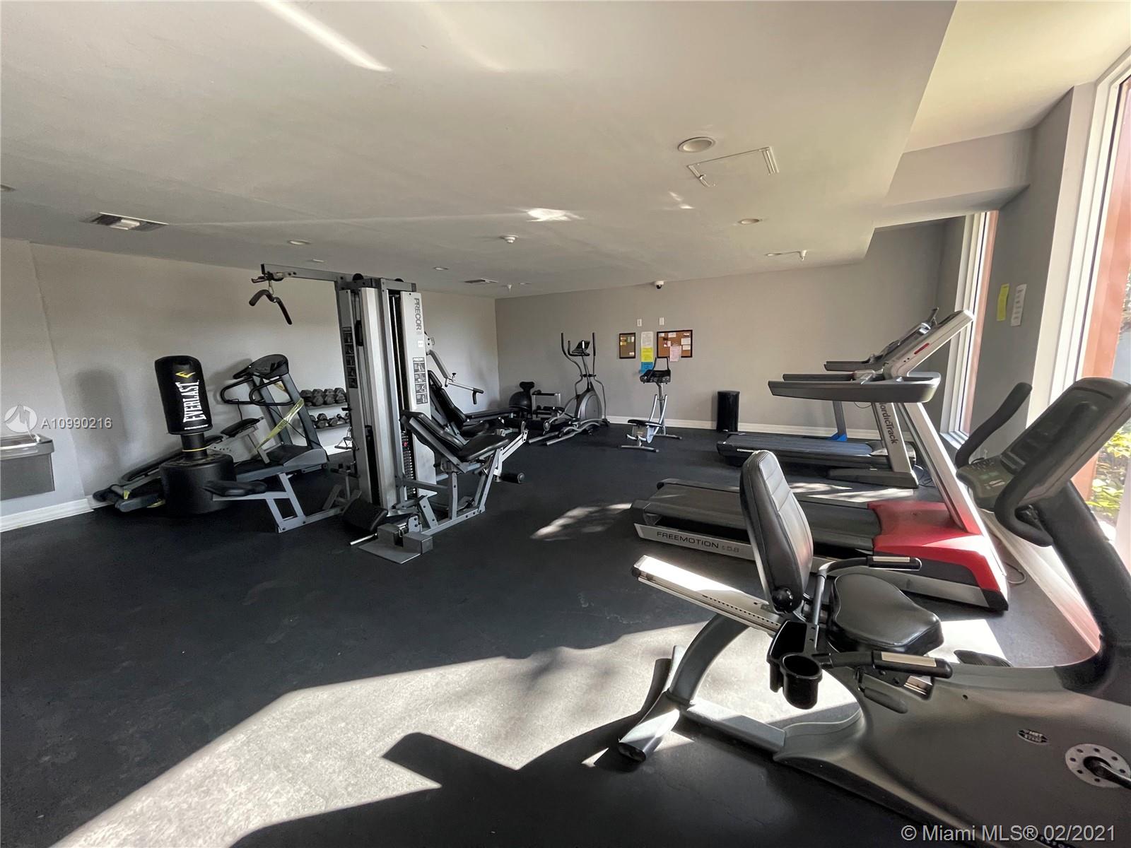 image LEJEUNE PLAZA CONDO23