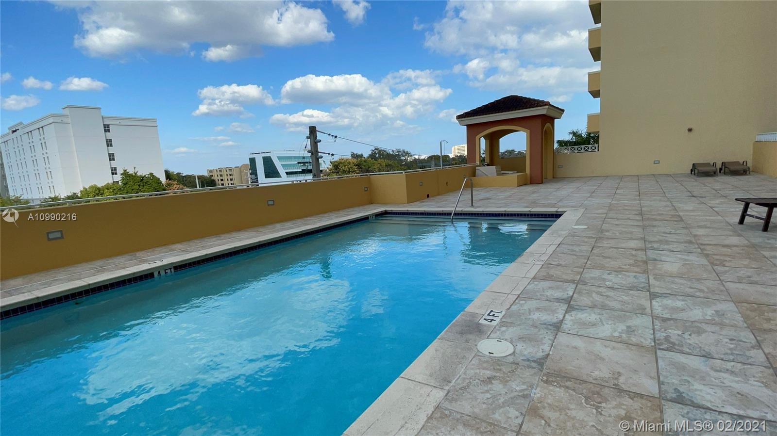 image LEJEUNE PLAZA CONDO24