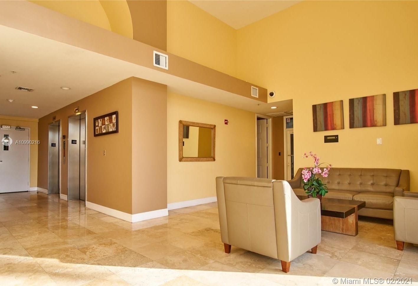 image LEJEUNE PLAZA CONDO4