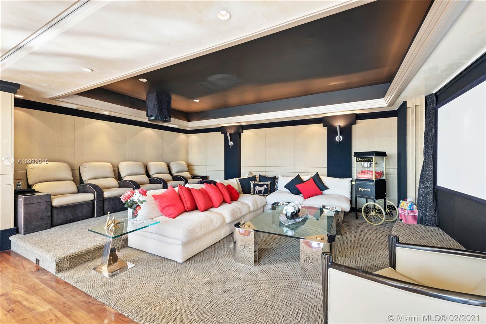 60 Edgewater Dr #TS-E Coral Gables, FL 33133