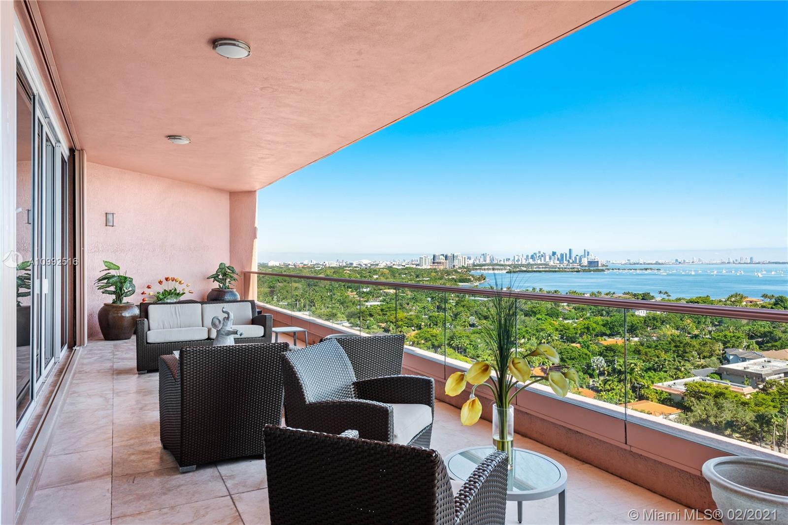 60 Edgewater Dr #TS-E Coral Gables, FL 33133