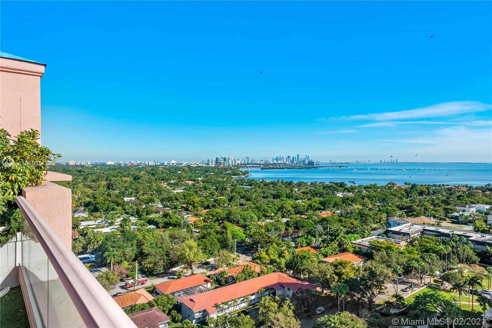 60 Edgewater Dr #TS-E Coral Gables, FL 33133