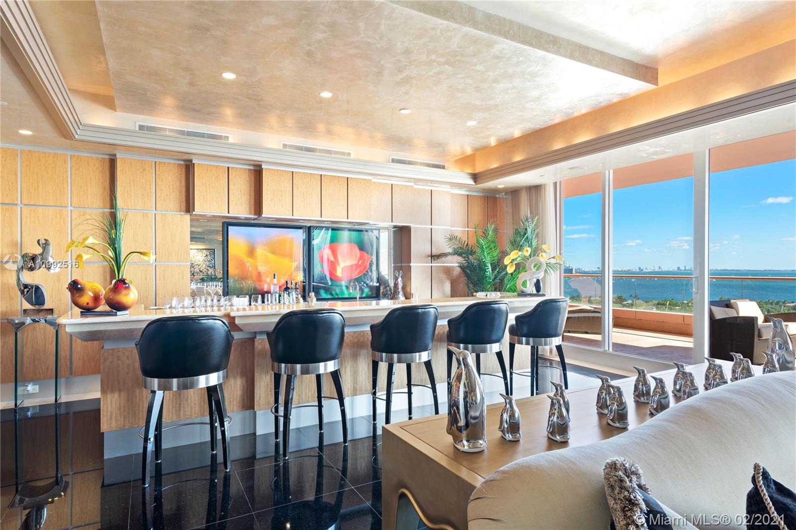 60 Edgewater Dr #TS-E Coral Gables, FL 33133