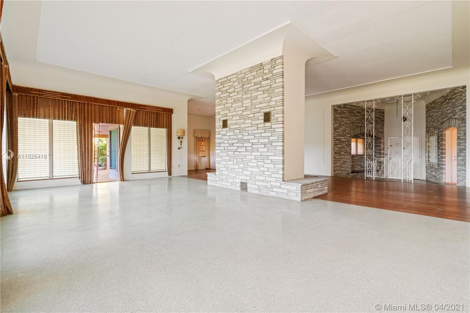 5290 N Kendall Dr Coral Gables, FL 33156